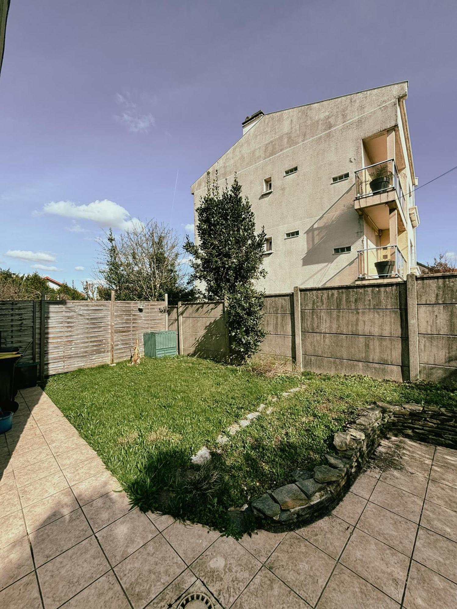 Duplex Avec Jardin - Proche Paris - Disneyland - Rer - Noisy-le-Grand Εξωτερικό φωτογραφία